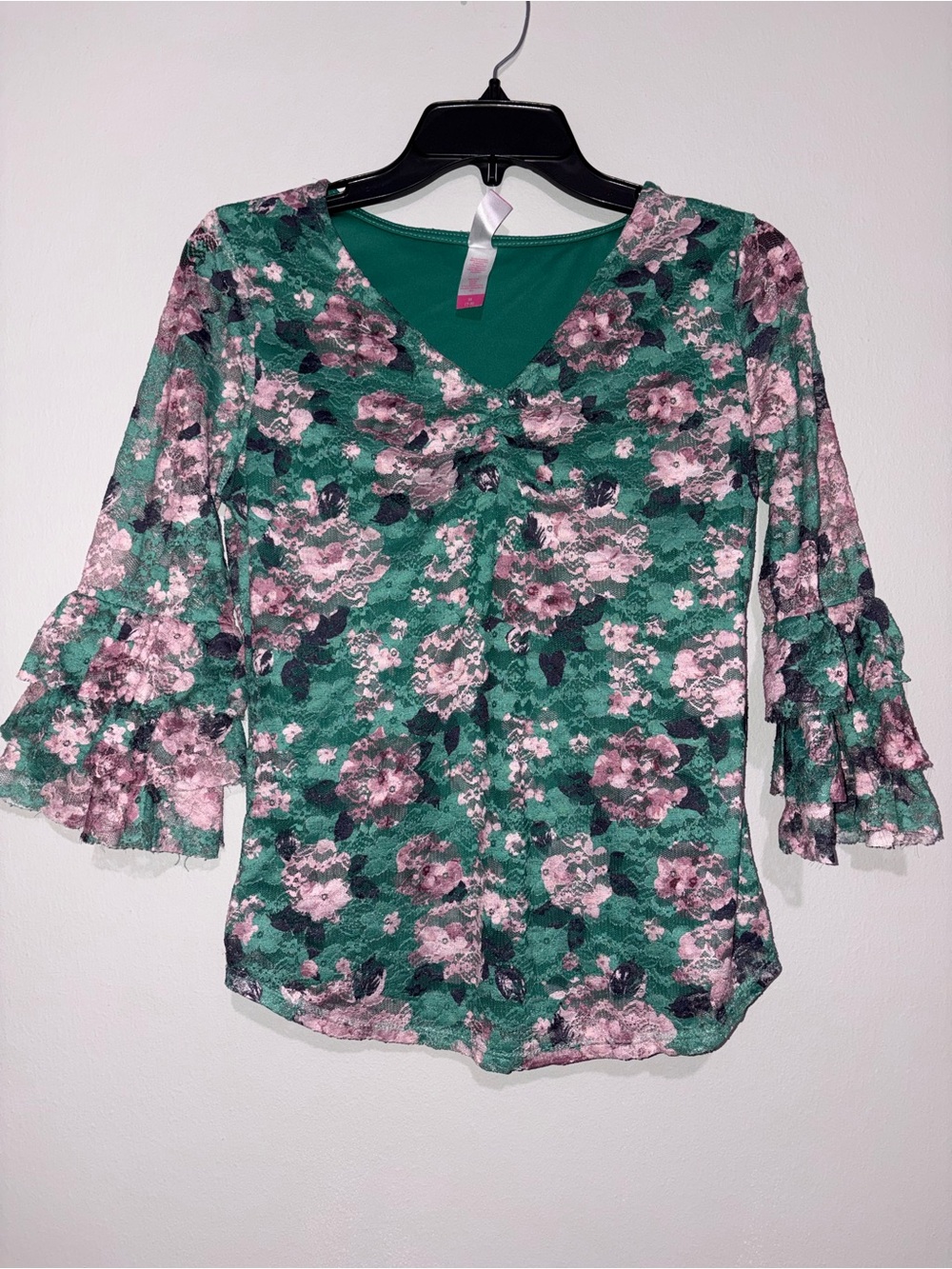Green Floral Lace V-Neck Women's Top with Ruffle Sleeves